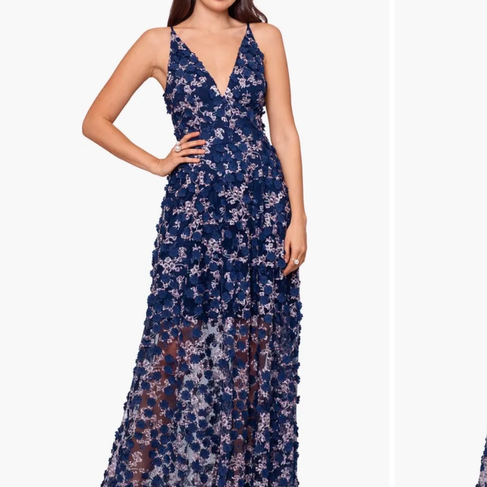 Gorgeous 3D Floral Evening Gown